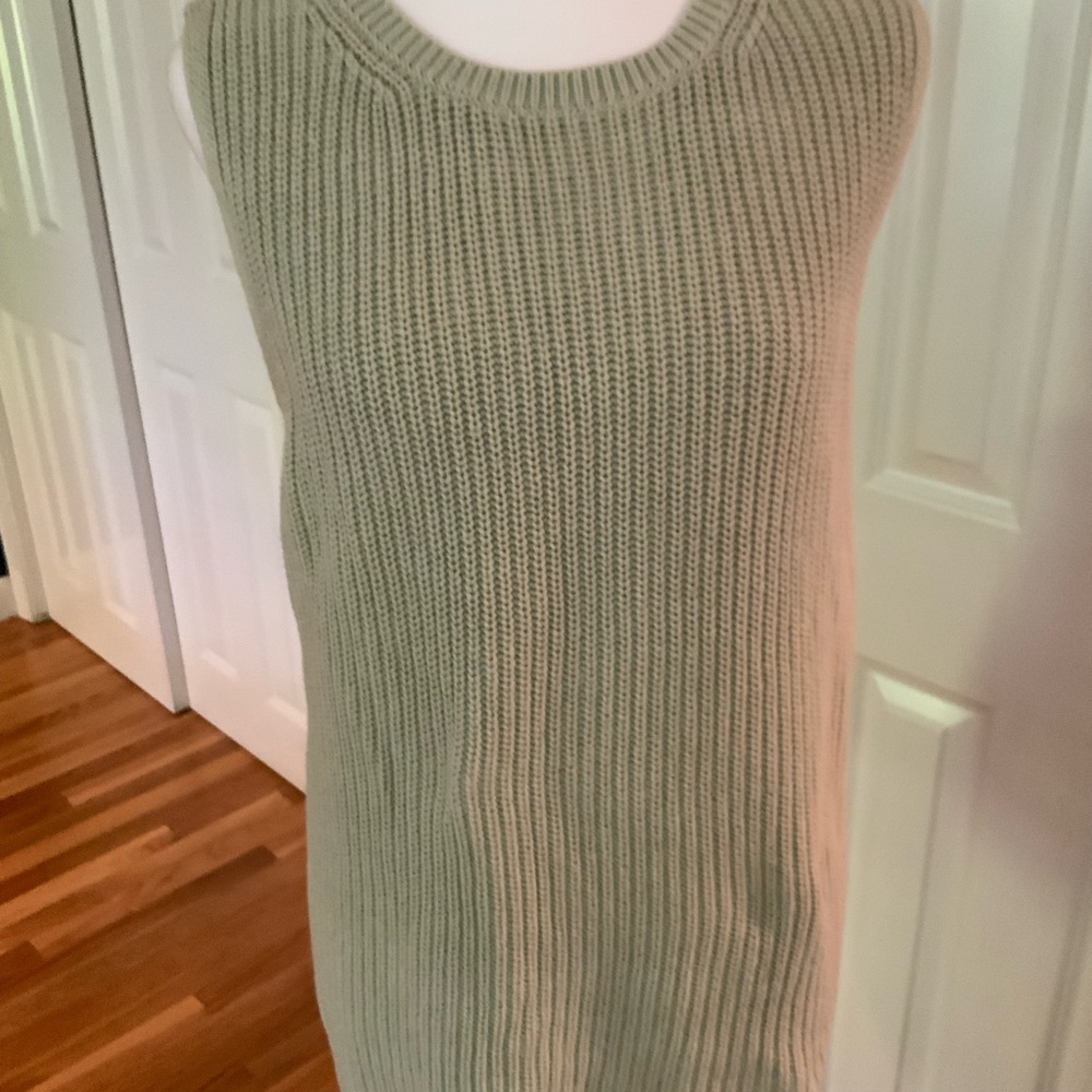 LOFT Sleeveless Knit Top - Light Green